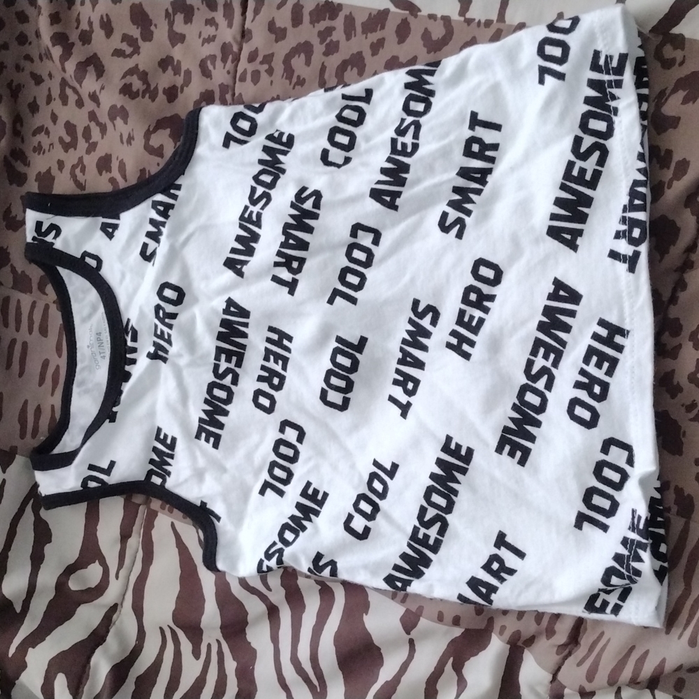 GARANIMALS TANK TOP SIZE 4T I WOULD SAY ITS SMALL XS 4 MY SON IS SMALLER FIT GOO